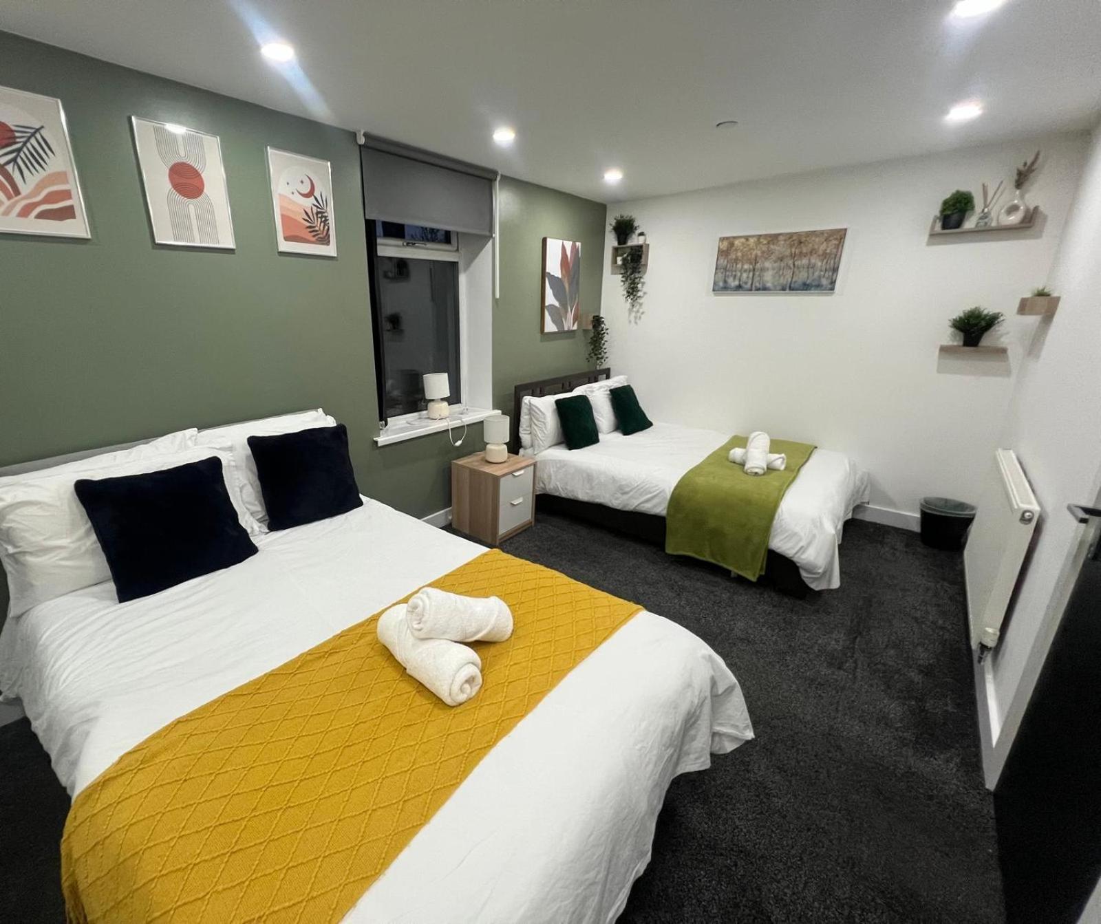City Centre Location! For Business And Leisure! 5/6 Guests 카디프 외부 사진